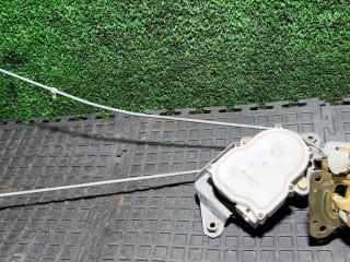 замок двери задней правой Mitsubishi Pajero Sport 1 поколение [рестайлинг] 2002