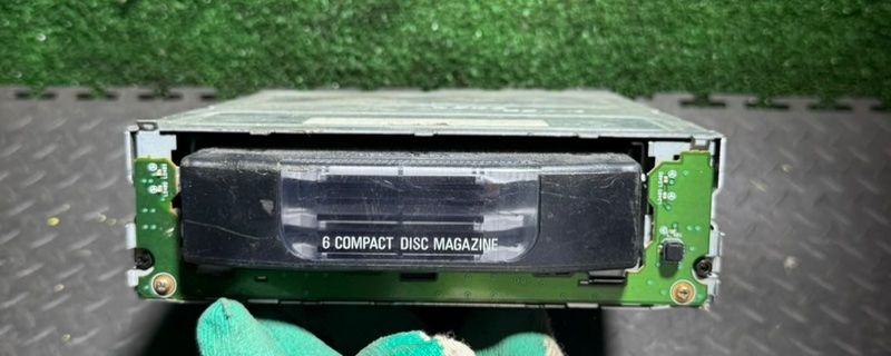 CD-чейнджер BMW 5 серия E60/E61 2005, 2.0 л., 65126938975 - фото №1