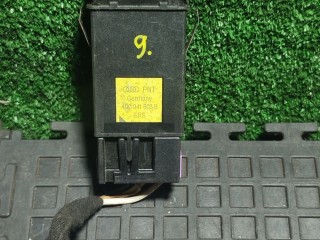 кнопка обогрева заднего стекла Audi A4 B5 1999, 4D0941503B