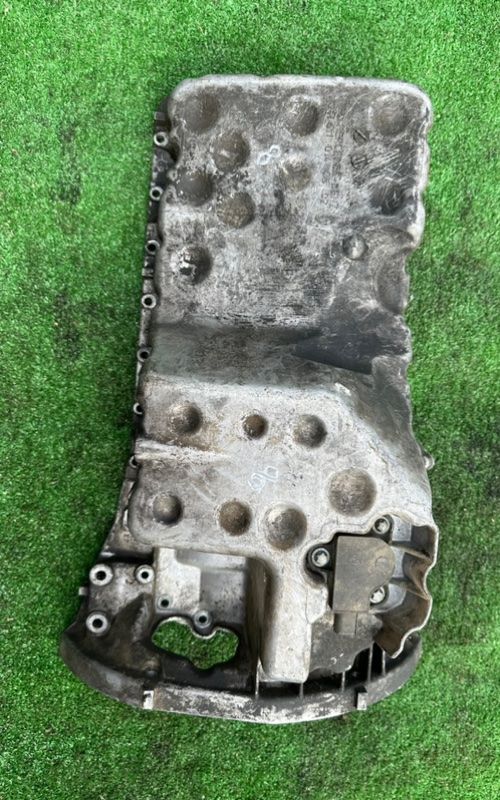 масляный поддон Mercedes-Benz C-Класс W203/S203/CL203 2002, 2.2 л., R6110140602 - фото №1