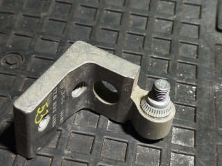 петля двери Skoda Octavia 2 поколение (A5) [рестайлинг] 2010, 1Z0833411B