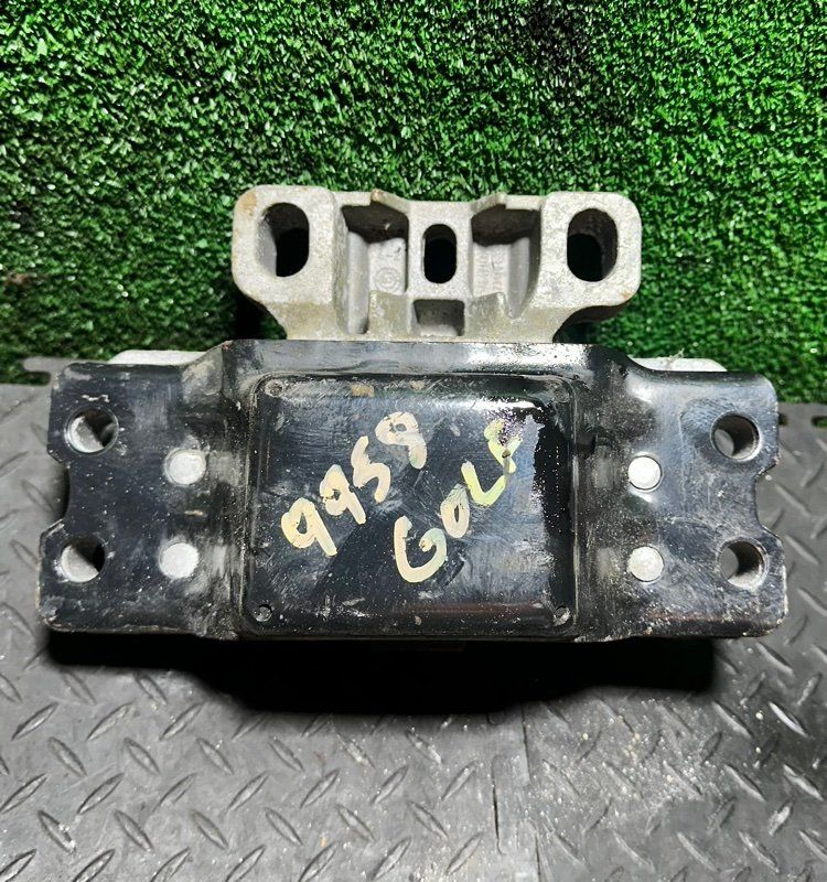 подушка крепления двигателя Volkswagen Golf 5 поколение 2006, 1K0199555 - фото №1