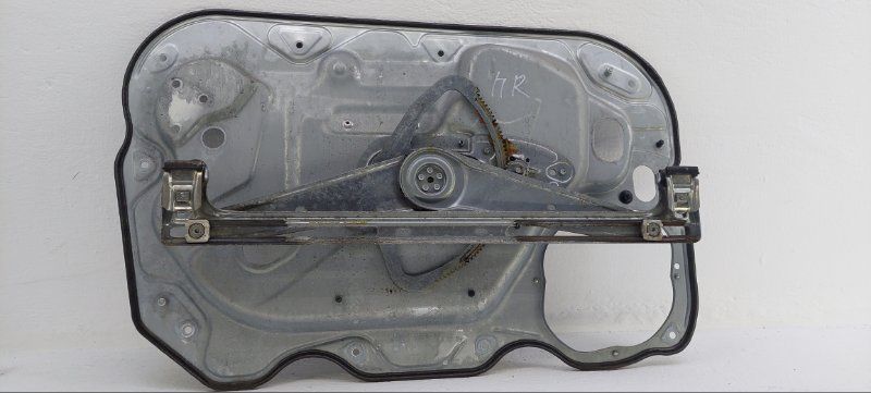 стеклоподъемник Ford Focus 2 поколение 2008, 4M51A045H16 - фото №1
