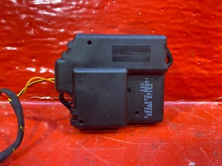 моторчик заслонки печки Mercedes-Benz E-Класс W211/S211 W211 2005, 16107250001