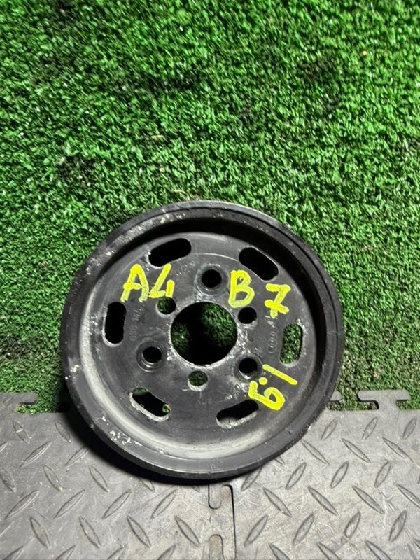 шкив насоса гидроусилителя Audi A4 B6 2004, 1.9 л., 038145255B - фото №1