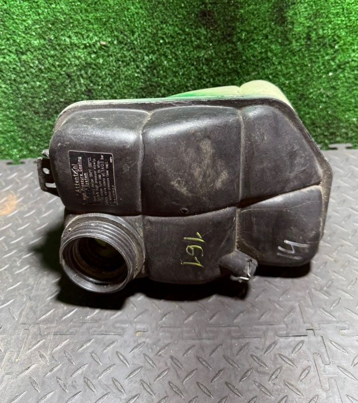 бачок расширительный Mercedes-Benz E-Класс W211/S211 2004, 2.2 л., A2105840721 - фото №1