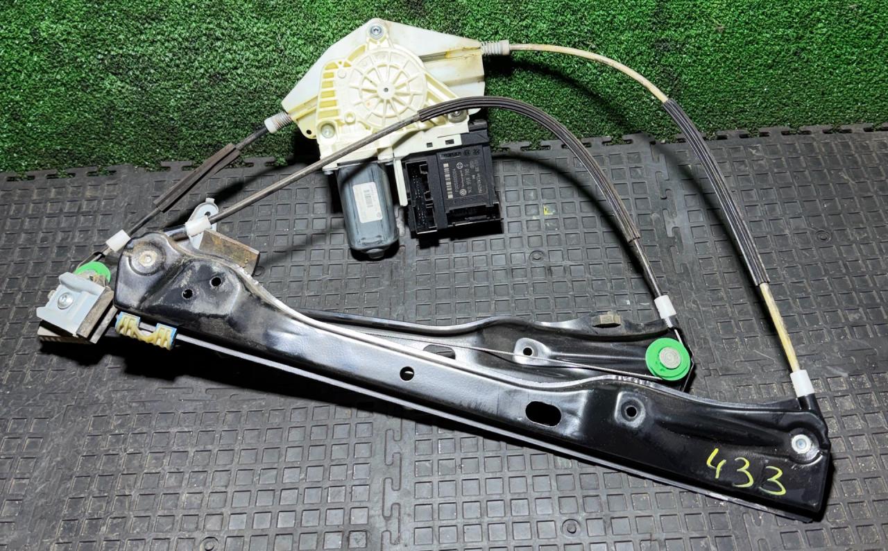 стеклоподъемник передний правый Volkswagen Passat B6 2006, 2.0 л., дизель, МКПП, универсал