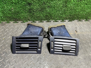 дефлектор обдува салона Audi A4 B6 2004, 8E0820902F