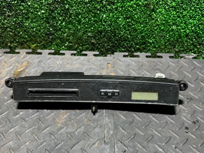 часы Hyundai Tucson 1 поколение 2005, 945102E900 - фото №1