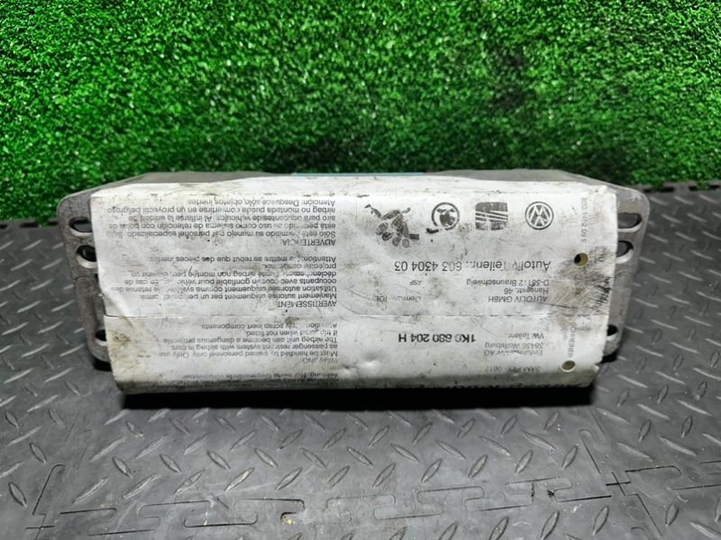 подушка безопасности пассажира Volkswagen Golf 5 поколение 2005, 1K0880204H - фото №1