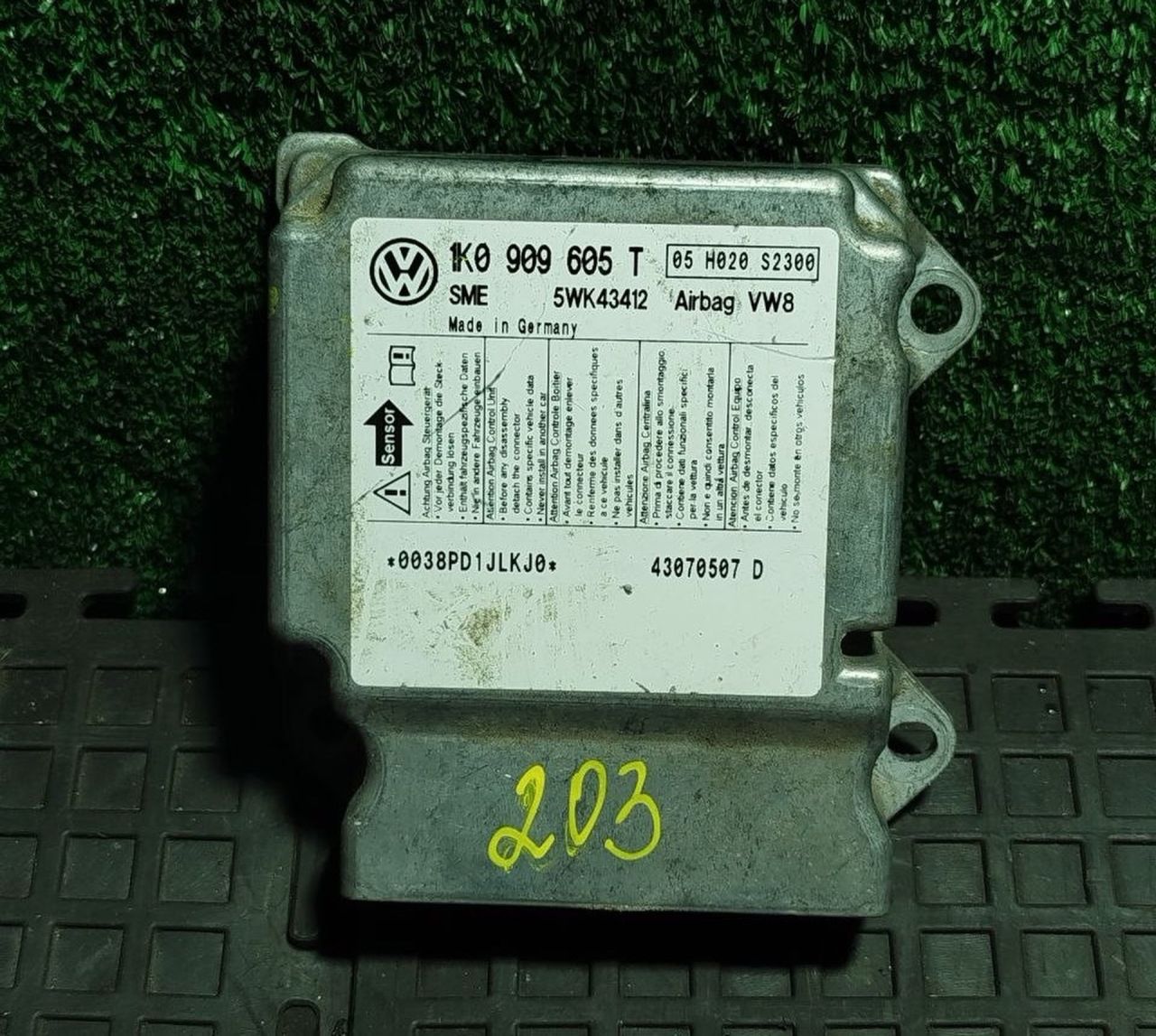 блок AirBag Skoda Octavia 2 поколение (A5) [рестайлинг] 2008, 1K0909605T
