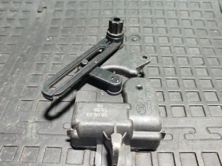моторчик заслонки печки Volkswagen Golf 4 поколение 2001, 1J0907511