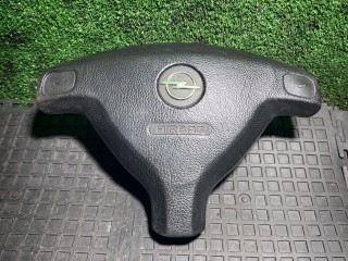 подушка безопасности водителя Opel Astra G 1999, 1.6 л., бензин, МКПП, хетчбэк 3 дв., 90437771