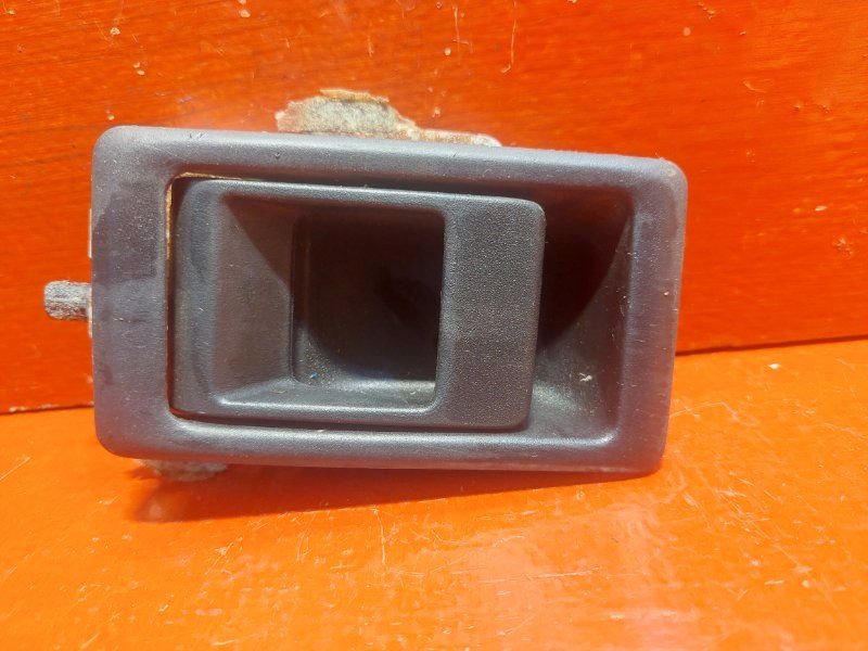 ручка внутренняя Land Rover Freelander 1 поколение 2002, 2.0 л., 20T2N, дизель, FVC000140PMA - фото №1