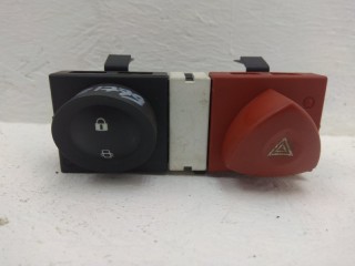 кнопка (выключатель) Renault Megane 2 поколение 2004, K4J, 8200407415