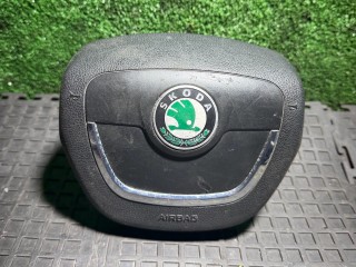 подушка безопасности водителя Skoda Superb 2 поколение 2010, 1.8 л., бензин, МКПП, 1Z0880201N