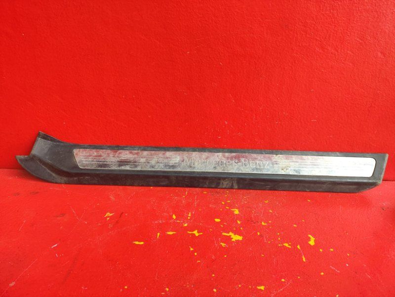 накладка на порог Mercedes-Benz E-Класс W212/S212/C207/A207 2010, A2076800135 - фото №1