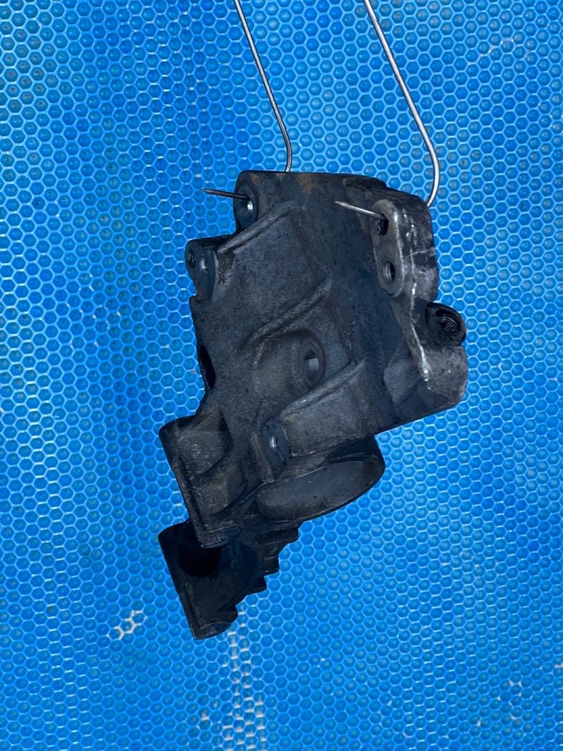 кронштейн генератора Renault Duster 1 поколение 2012, 1.5 л., K9K 782, дизель, МКПП, 8200669494 - фото №1