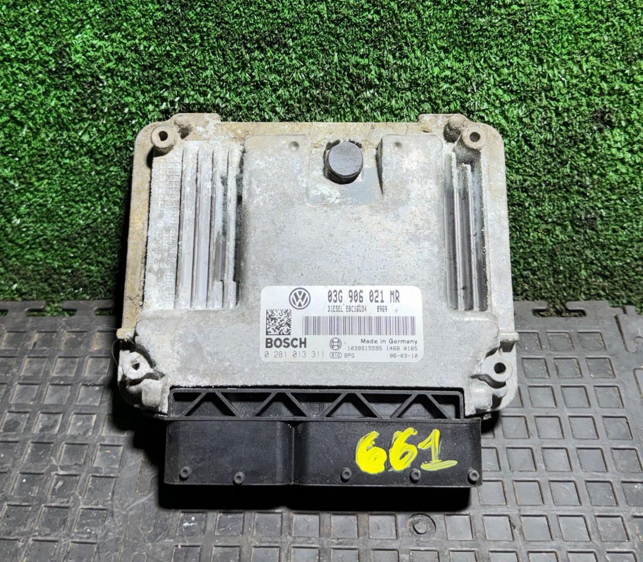 блок управления двигателем Volkswagen Passat B6 2006, 2.0 л., дизель, МКПП, универсал, 03G906021 - фото №1