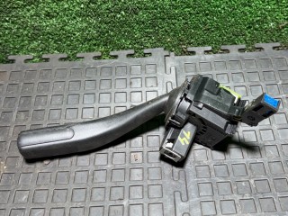 переключатель подрулевой (стрекоза) Volkswagen Golf 5 поколение 2005, 1K0953519