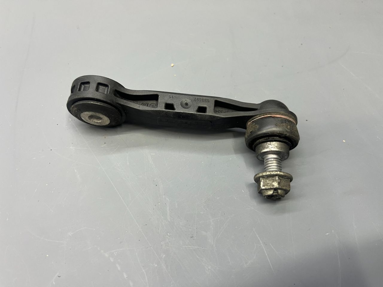 стойка стабилизатора Mini Countryman 2 поколение F60 2017, 1.5 л., B36 A15 A, бензин, АКПП, c2m, хетчбэк 5 дв., передний привод, 33506862865 - фото №1