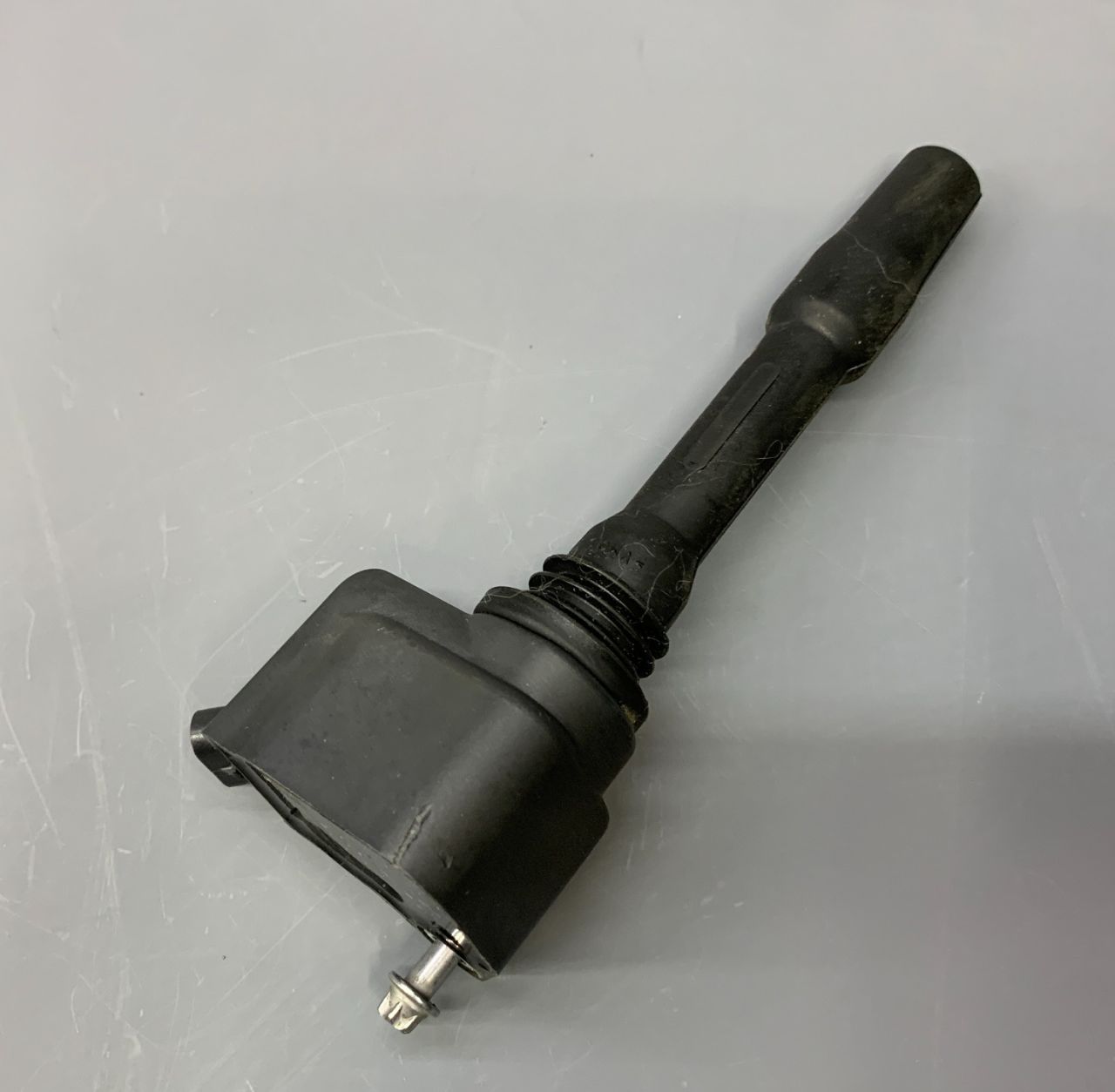 катушка зажигания Mini Countryman 2 поколение F60 2017, 1.5 л., B36 A15 A, бензин, АКПП, c2m, хетчбэк 5 дв., передний привод, 12138643360, 8643360, 12138615991, 8615991, 12138678438, 8678438, 12138647463, 8647463, 12137619385, 7619385 - фото №1