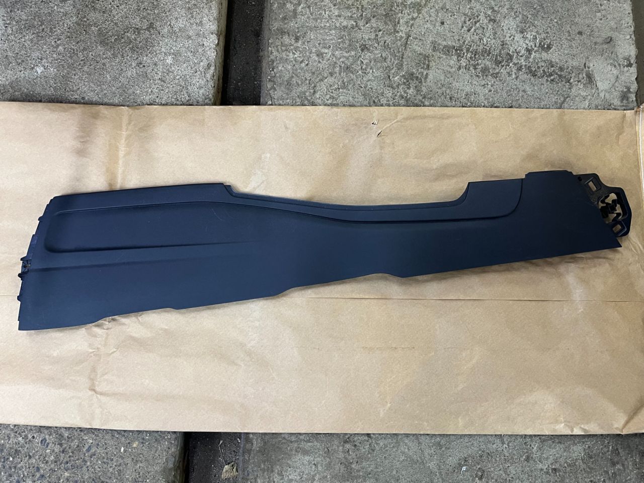 консоль салона Mini Countryman 2 поколение F60 2017, 1.5 л., B36 A15 A, бензин, АКПП, c2m, хетчбэк 5 дв., передний привод, 51169333406, 9333406 - фото №1