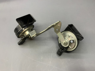 сигнал (клаксон) Mini Clubman 2 поколение [рестайлинг] 2023, бензин, АКПП, полный привод, 61338495258, 8495258