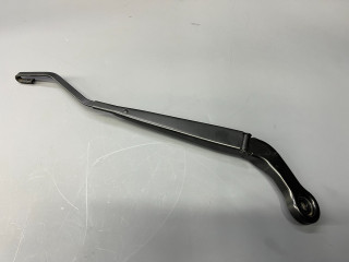 щеткодержатель (поводок стеклоочистителя, дворник) Mini Cooper S 3 поколение [2-й рестайлинг] F56 2023, 2.0 л., бензин, робот, зеленый, хетчбэк 3 дв., 61617335475, 7335475