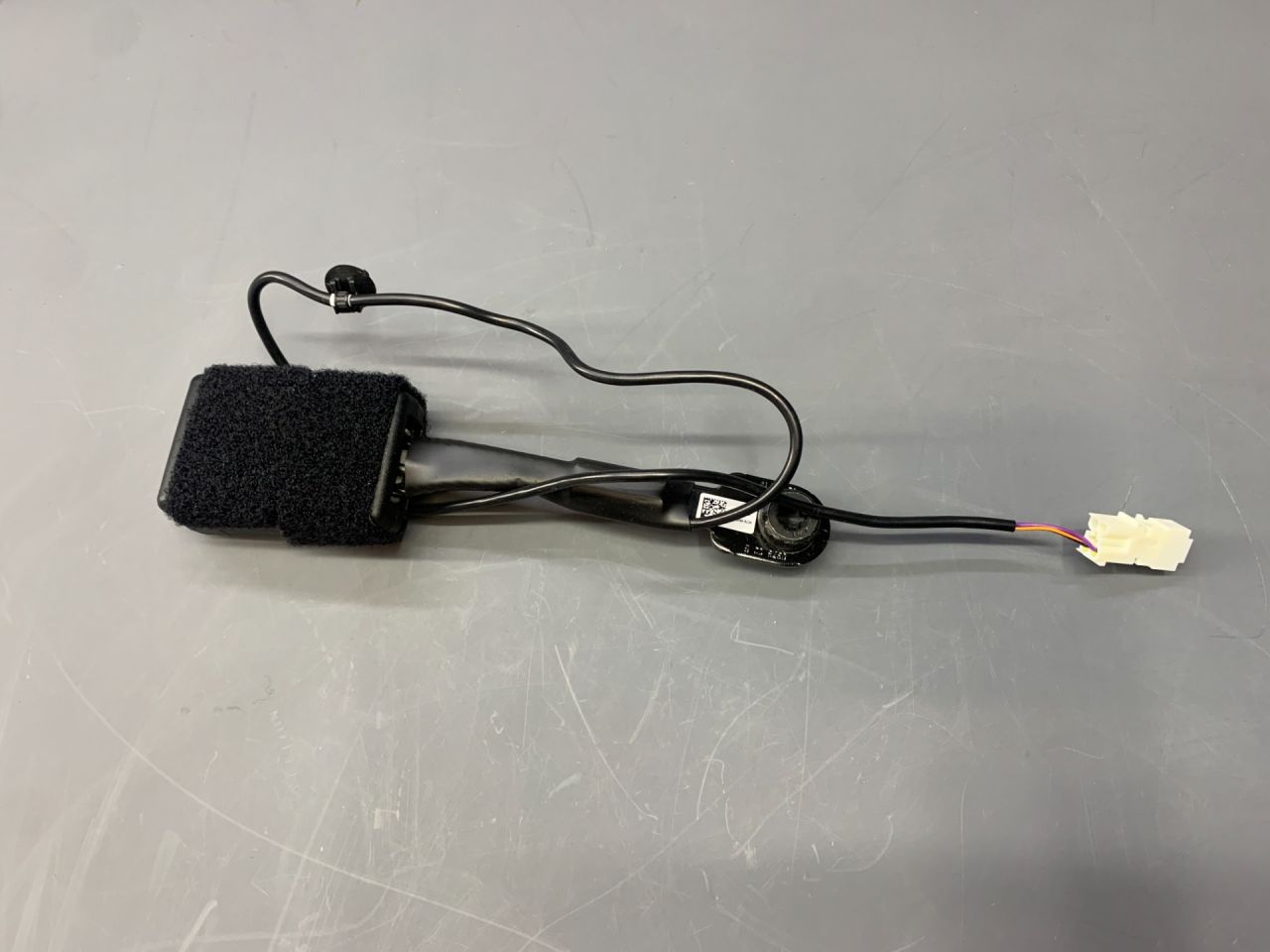 замок ремня безопасности Mini Countryman 2 поколение F60 2017, 1.5 л., B36 A15 A, бензин, АКПП, c2m, хетчбэк 5 дв., передний привод, 72117313299, 7313299 - фото №1