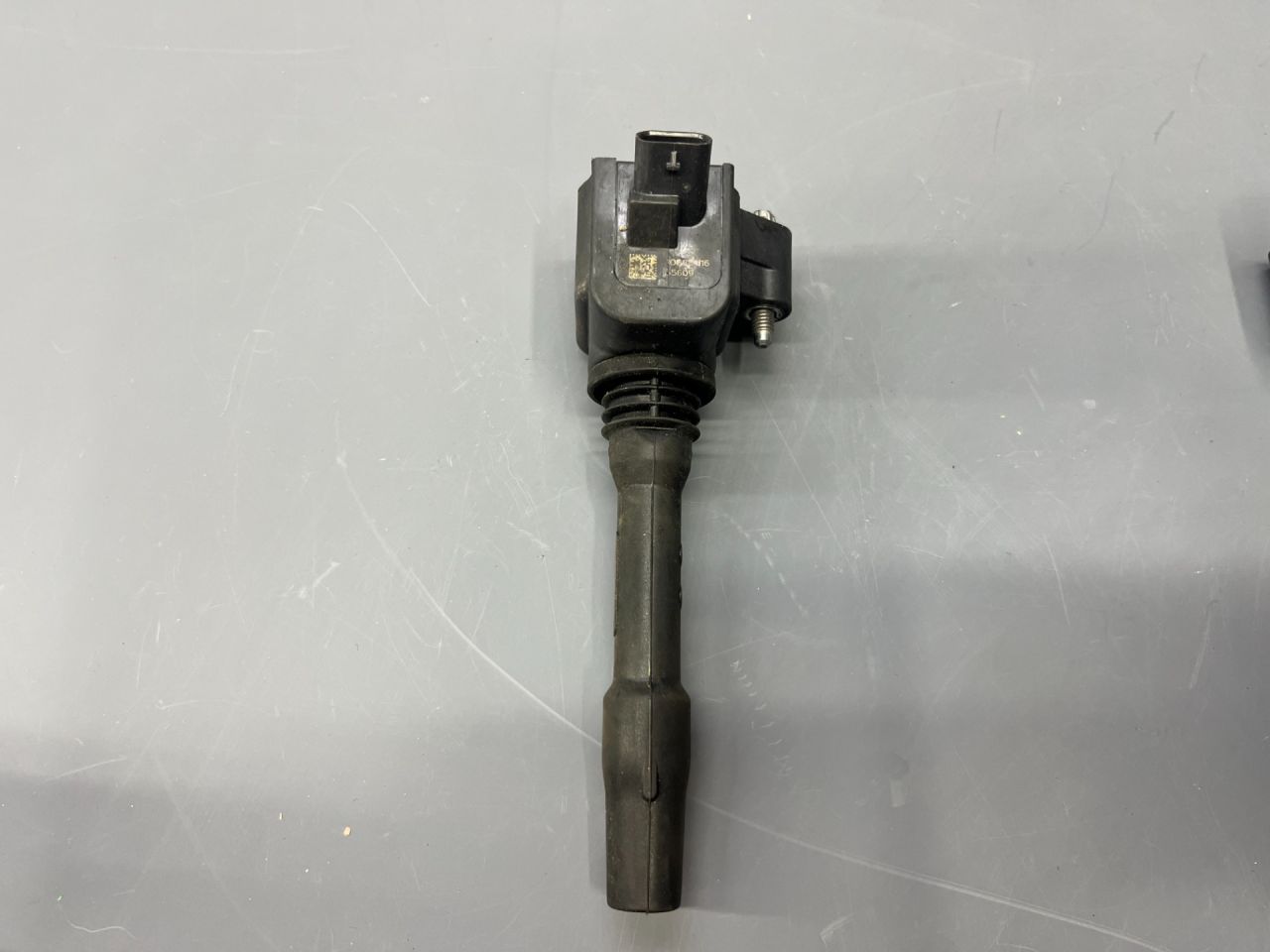 катушка зажигания Mini Countryman 2 поколение F60 2017, 1.5 л., B36 A15 A, бензин, АКПП, c2m, хетчбэк 5 дв., передний привод, 12138643360, 8643360, 12138615991, 8615991, 12138678438, 8678438, 12138647463, 8647463, 12137619385, 7619385 - фото №1