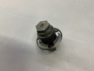 отбойник капота Mini Clubman 2 поколение [рестайлинг] 2023, бензин, АКПП, полный привод, 51767183752, 7183752, 51767348121, 7348121