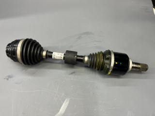 полуось передняя левая (приводной вал, ШРУС) Mini Cooper S 3 поколение [2-й рестайлинг] F56 2023, 2.0 л., бензин, робот, зеленый, хетчбэк 3 дв., 31608482645, 8482645, 31605A2E045, 5A2E045