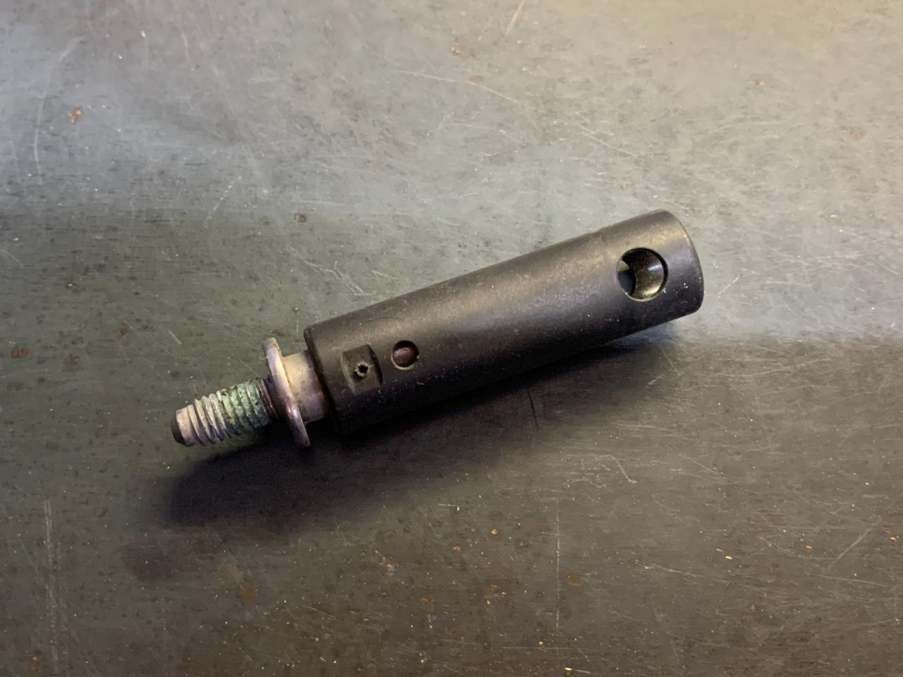 кронштейн радиатора Mini Countryman 2 поколение F60 2017, 1.5 л., B36 A15 A, бензин, АКПП, c2m, хетчбэк 5 дв., передний привод, 17118605551, 8605551 - фото №1