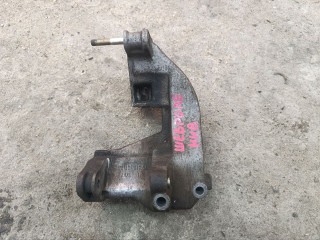 кронштейн генератора Chevrolet Niva 1 поколение 2008, 1.7 л., бензин, МКПП, 21231041034