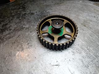 шкив распредвала Ford Escort 5 поколение [2-й рестайлинг] 1997, 1.6 л., L1K, бензин, АКПП, хетчбэк 5 дв.