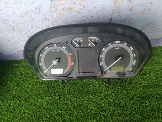 щиток приборов (приборная панель) Skoda Fabia 1 поколение [рестайлинг] 2007, 1.2 л., AZQ, бензин, МКПП, универсал, 6Y0920883M