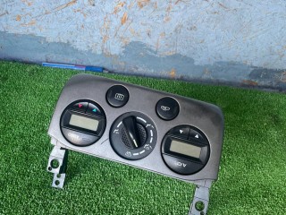 блок управления печки / климат-контроля Nissan Primera P11 1997, 1.6 л., GA16i, бензин, МКПП, седан, 275109F601
