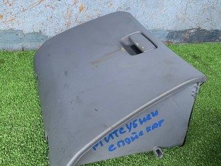 бардачок Mitsubishi Space Star 1 поколение [рестайлинг] DG3A 2004, 1.6 л., 4G18, бензин, АКПП
