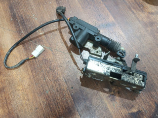 замок двери задней левой Chevrolet Niva 1 поколение 2008, 1.7 л., бензин, МКПП, 2123620501310