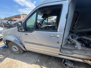дверь передняя левая Ford Transit Connect 1 поколение TC7 2004, 1.8 л., HCPA, дизель, МКПП, фургон