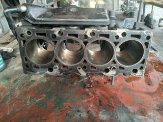 блок цилиндров Ford Focus 1 поколение [рестайлинг] (2001 - 2005), 2.0 л., бензин, АКПП