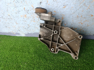 кронштейн компрессора кондиционера Volkswagen Passat B5 1997, 1.8 л., ADR, бензин, МКПП, седан, 058260885