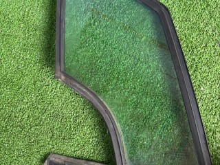 форточка передняя правая Mercedes-Benz A-Класс W168 W168.031 1998, 1.4 л., M 166.940, бензин, МКПП