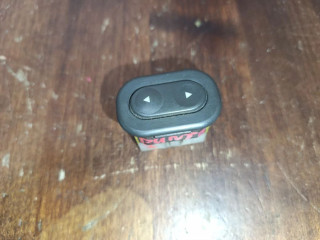 кнопка стеклоподъемника двери Fiat Punto 1 поколение (1993 - 1999), 1.2 л., бензин, МКПП