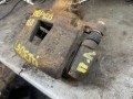 суппорт передний левый Chevrolet Lacetti 1 поколение J200 (2004 - 2013), 1.6 л., F16D3, бензин, МКПП, седан - фото №5