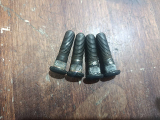 колесные шпильки Kia Magentis 1 поколение [рестайлинг] 2005, 2.0 л., G4JP, бензин, АКПП, седан