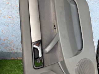 обшивка двери передняя правая Chevrolet Lacetti 1 поколение J200 (2004 - 2013), 1.6 л., F16D3, бензин, МКПП, седан