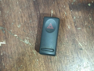 кнопка аварийной сигнализации Renault 9 1 поколение (1981 - 1986)