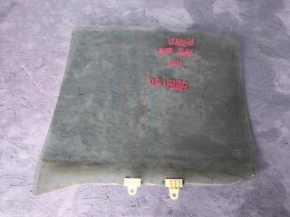 стекло двери задней правой Nissan Bluebird U14 ENU14 (1996 - 2001), 1.8 л., SR18DE, бензин, АКПП, седан, правый руль